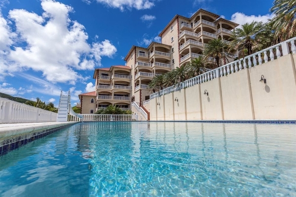 Princess Heights Luxury Boutique Condo Hotel (One Hoe)